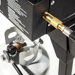 Bulk tank adapter with regulator